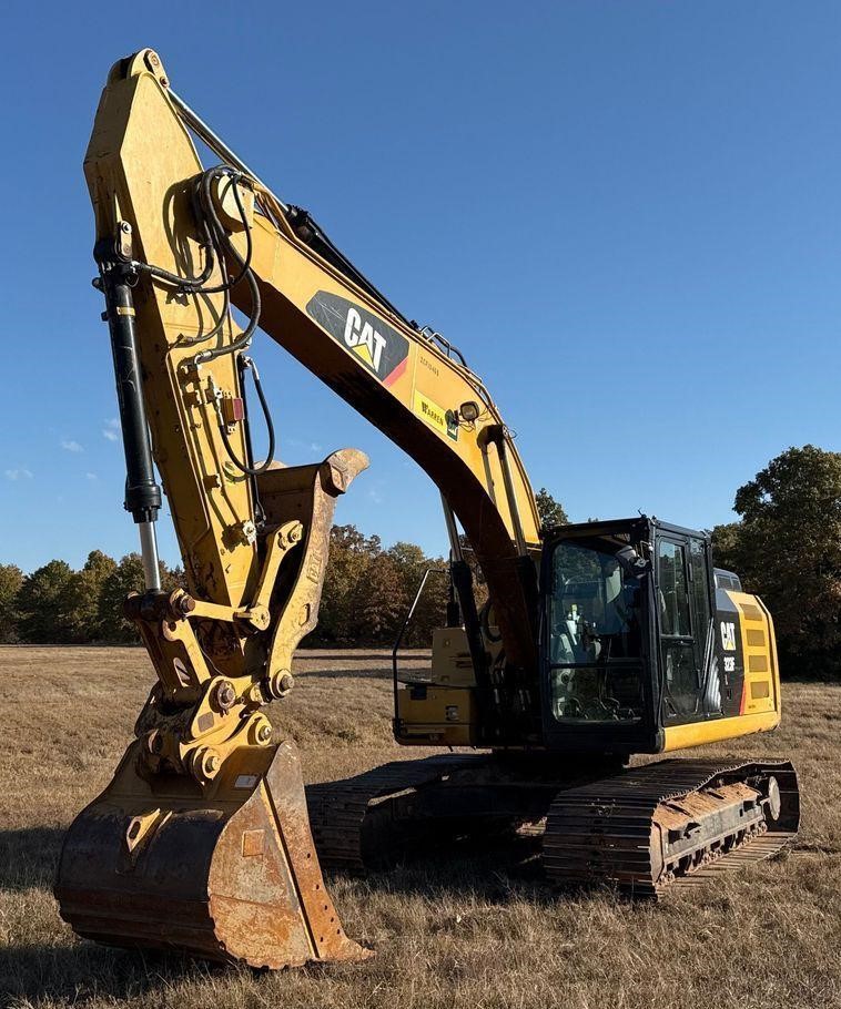 2017 Caterpillar 323F L